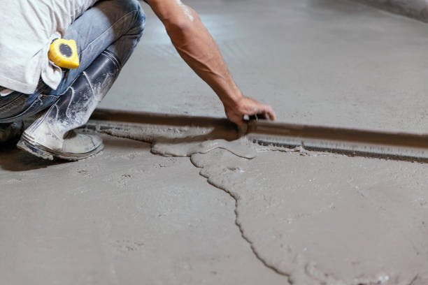 Best Concrete Walkway Installation  in Bridgeport, IL